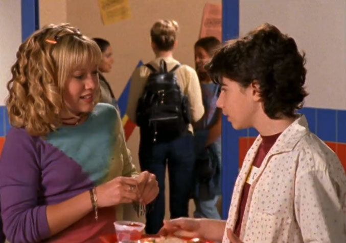 lizzie-mcguire-cafeteria